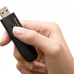 TEAM GROUP 32GB C186 USB 3.1 BLACK TC186332GB01